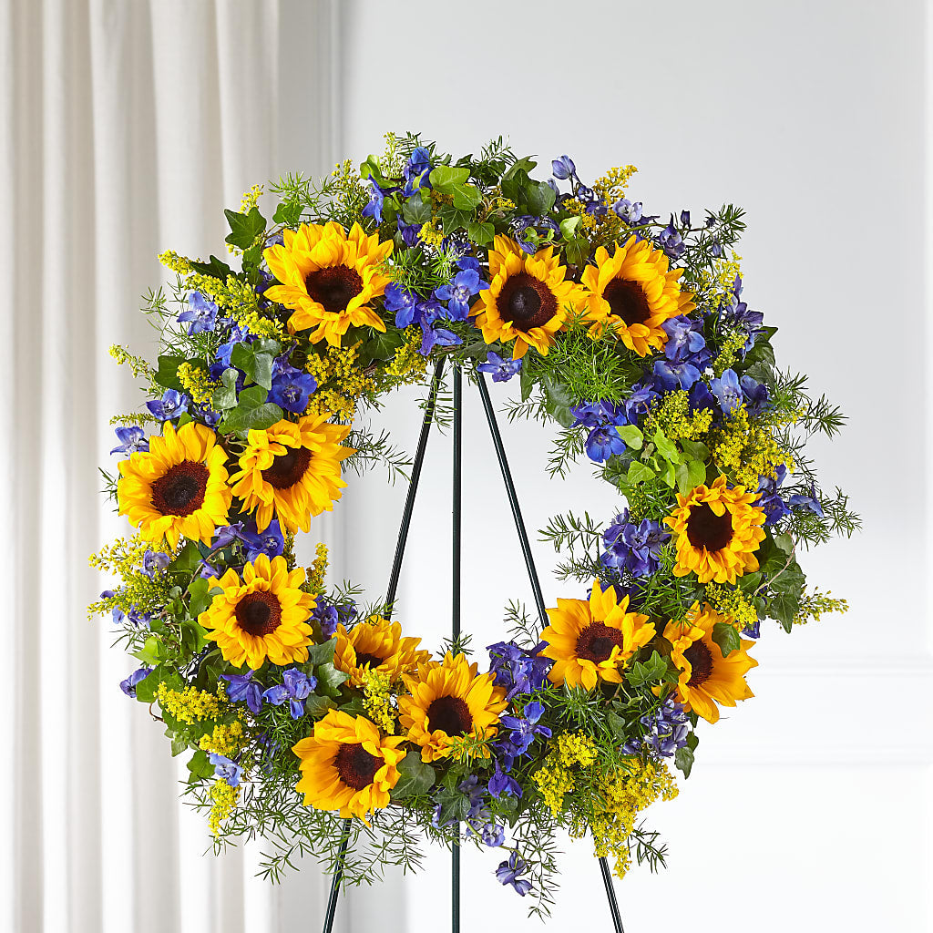 Bright Rays Wreath – Corner Flowers, Brooklyn NY