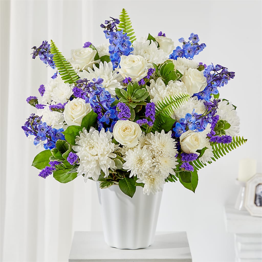 Hold Dear Tabletop Basket – Corner Flowers, Brooklyn NY