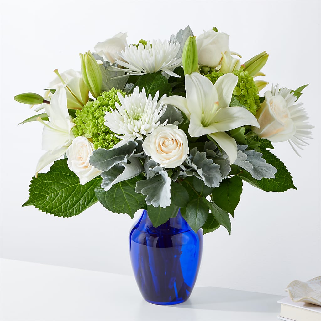 Snowy Dreams Bouquet – Corner Flowers, Brooklyn NY