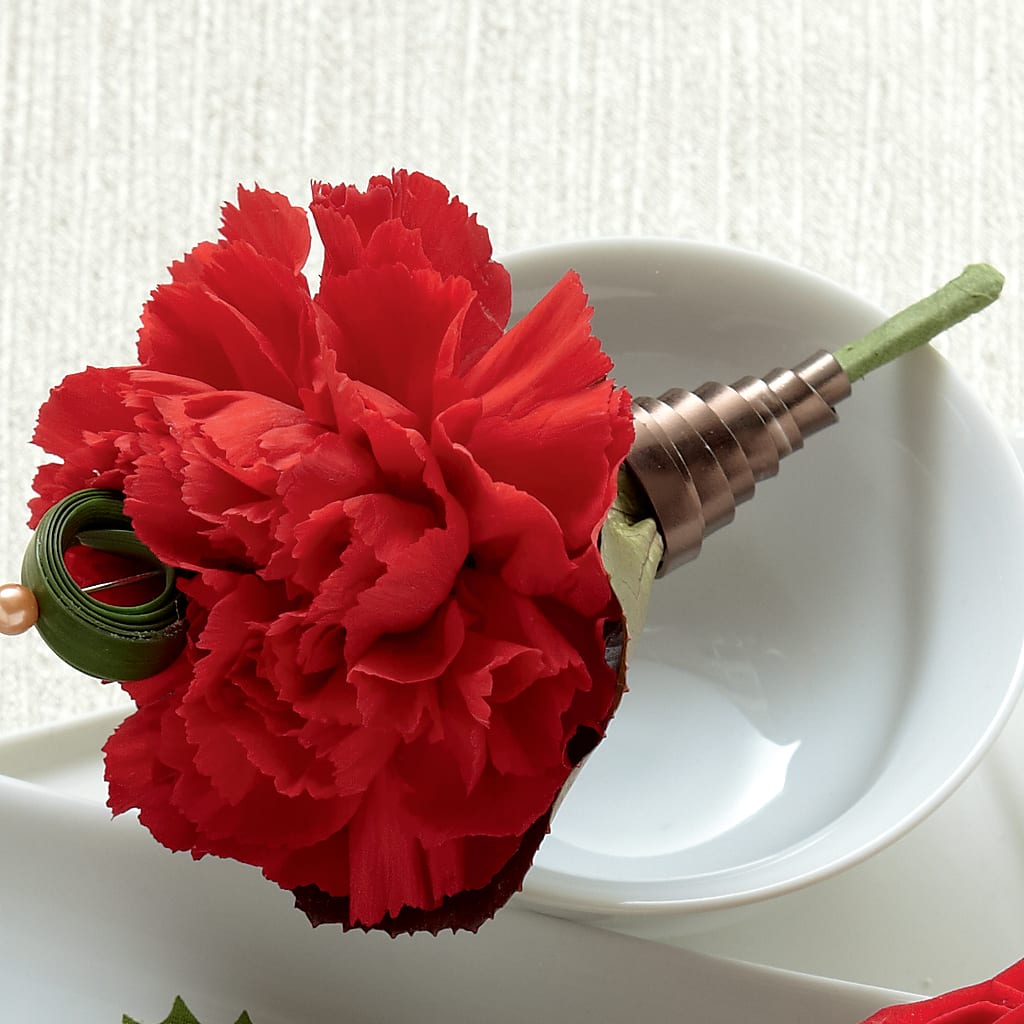 Red Carnation Boutonniere – Corner Flowers, Brooklyn NY