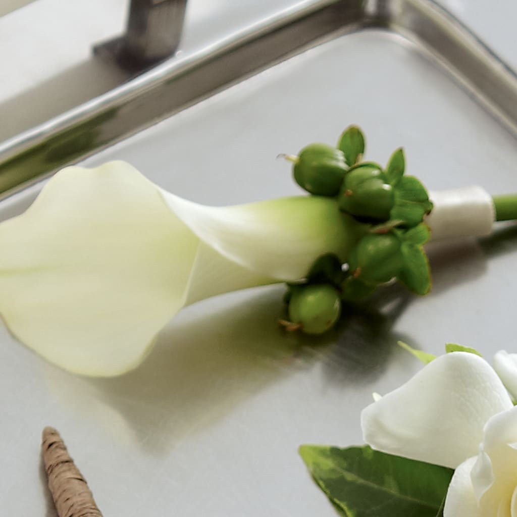 White Calla Boutonniere – Corner Flowers, Brooklyn NY