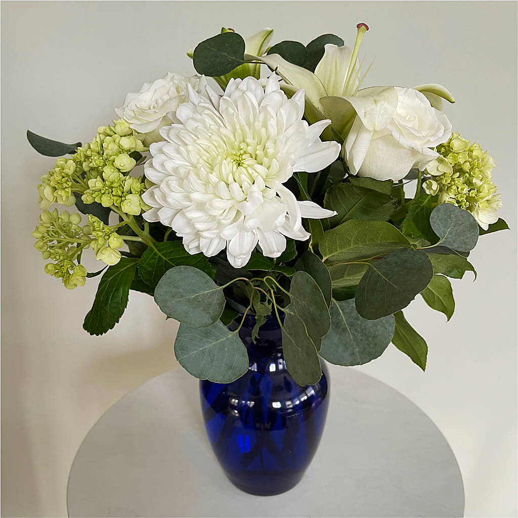 Snowy Dreams Bouquet –  Corner Flowers, Brooklyn NY